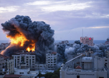 गाजास्थित शरणार्थी शिविरमा इजरायली हवाई आक्रमण, ७० जनाको मृत्यु
