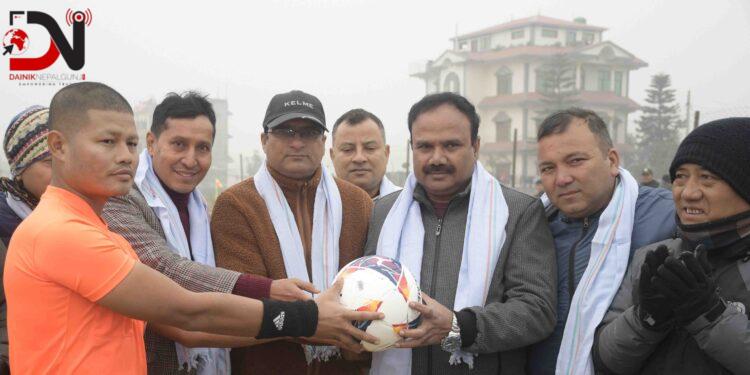 मेयर कप छात्र–छात्रा फुटबल सुरु