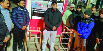 दुर्घटनामा ज्यान गुमाउनेप्रति द्वीप प्रज्वलन