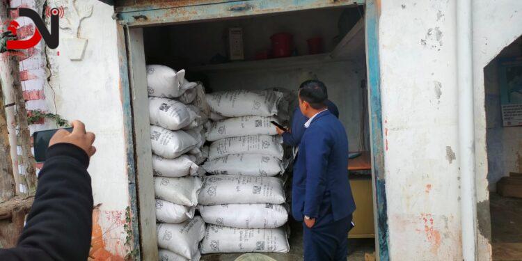 नरैनापुरका लागि पठाएको सरकारी अनुदानको मल बाटोबाटै गायब