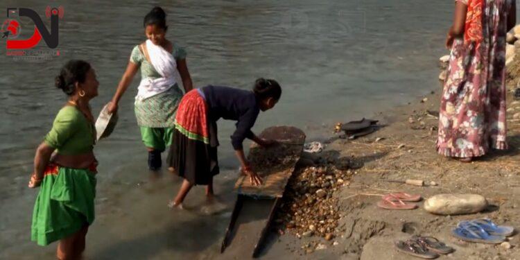 सोनाहा जातिको पेशा संकटमा