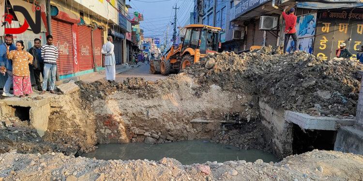 पासाङल्हामु मार्ग निर्माण कार्य सुरु