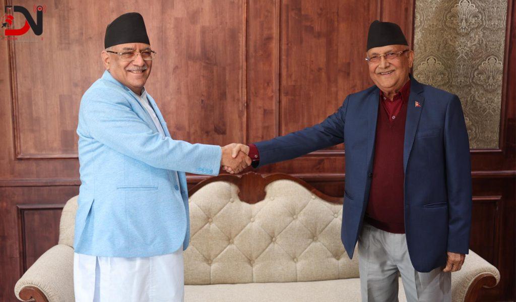 प्रधानमन्त्री दाहाल र एमाले अध्यक्ष ओलीबीच भेटवार्ता