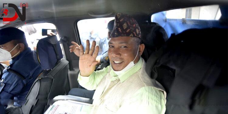 नागरिक उन्मुक्ति पार्टीको अध्यक्ष चौधरी भएको भन्दै अद्यावधिक गराउन आयोगमा निवेदन