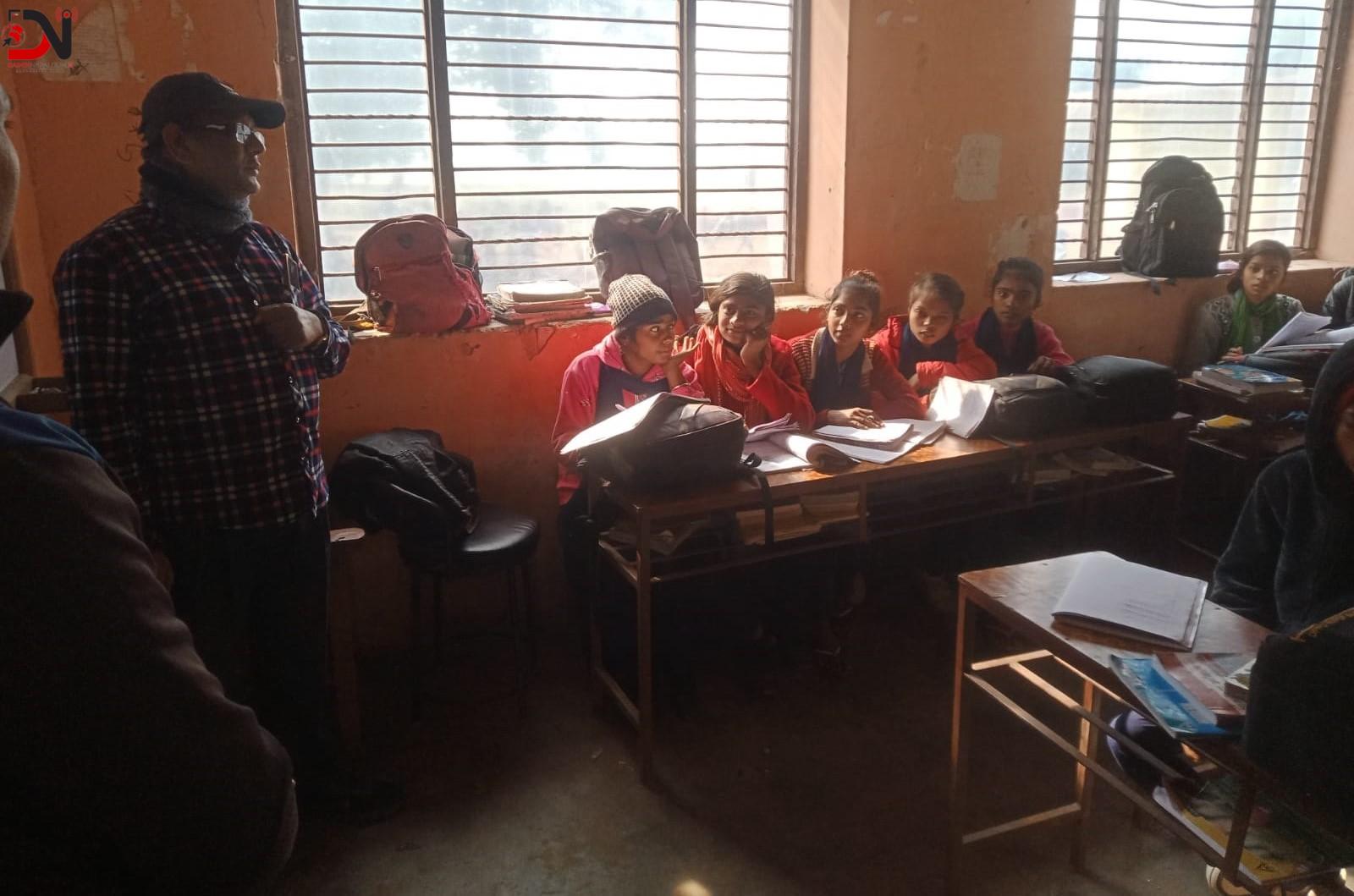 डुडुवा : क्यामेराको निगरानीमा विद्यालय