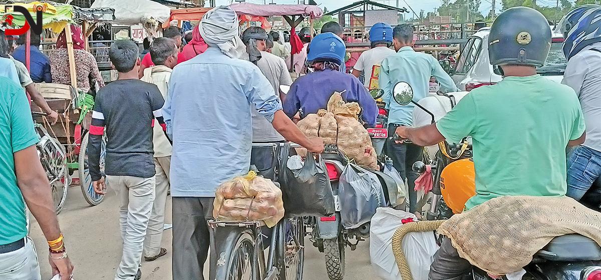 नेपालगन्ज भन्सारमा क्यारिङ राजः दैनिक करोड बढी राजस्व चुहावट