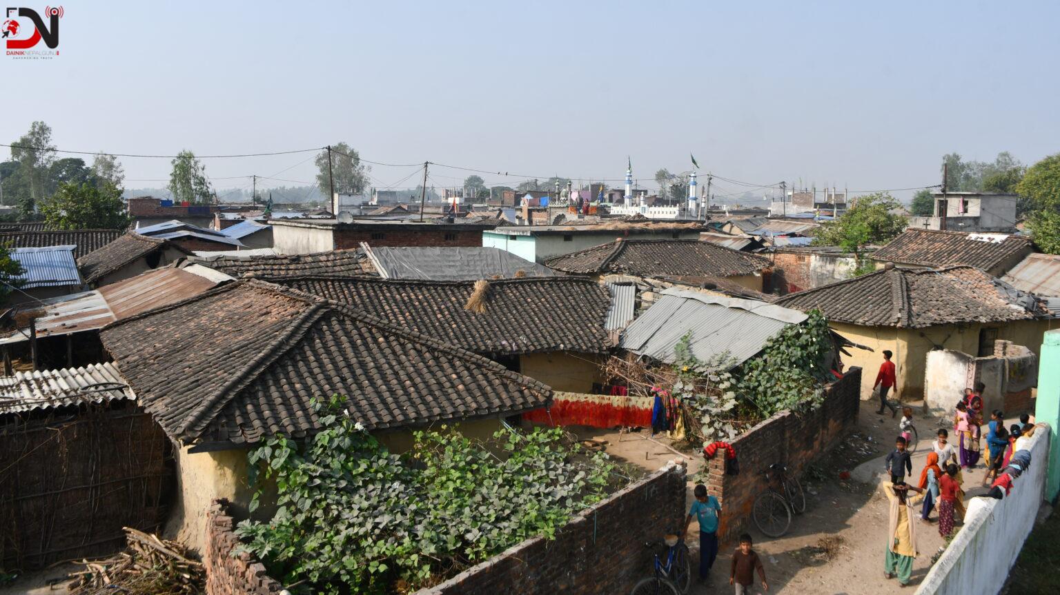 हिँड्ने बाटोसमेत नबनेको किङगरियनपुर्वा बस्ती