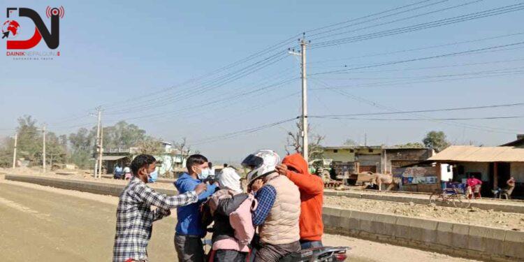 बढैयातालका शिक्षा प्रमुखलाई कसले लगायाे कालाे माेसाे ?