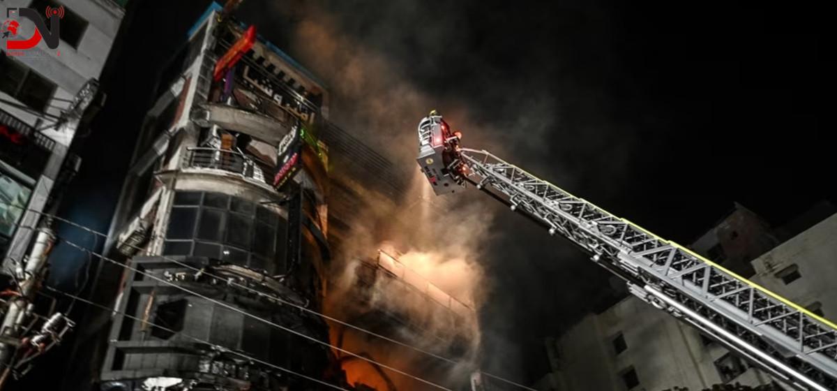 सात तल्ले घरमा आगलागी हुँदा ४३ जनाको मृत्यु