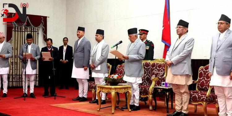 नवनियुक्त तीन मन्त्रीले लिए शपथ