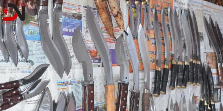 अमेरिका–बेलायत पुग्छ धराने खुकुरी