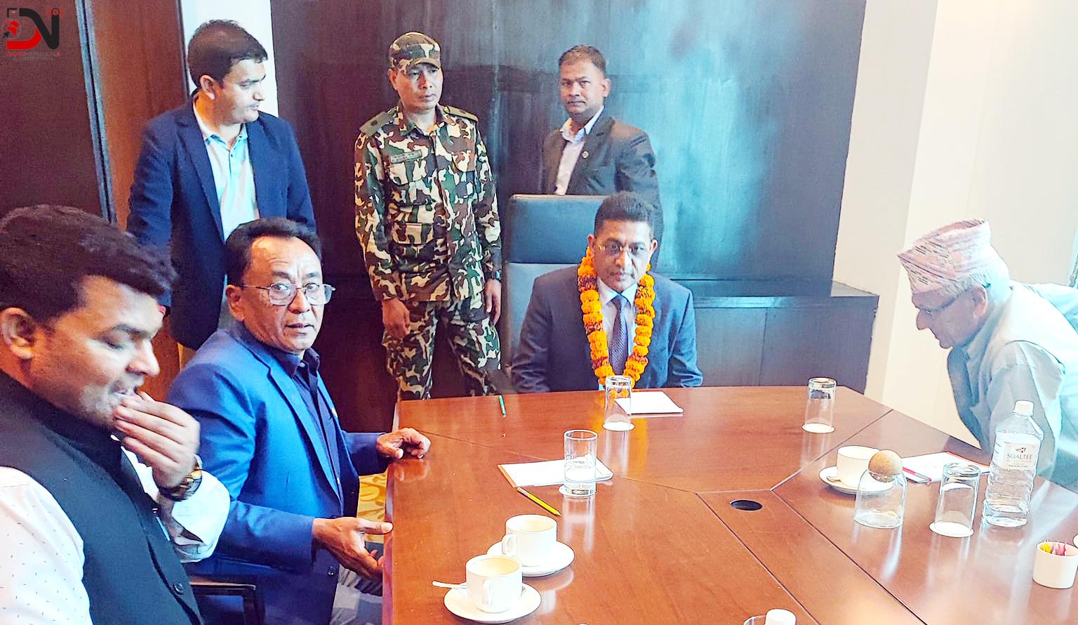 अधुरा योजना पूरा गर्न मन्त्रीको ध्यानाकर्षण