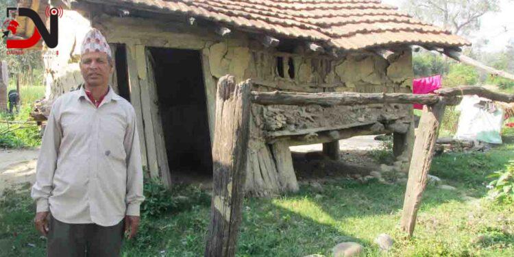 गर्जमुनिका बादी गर्जो टार्नकै लागि भारत पलायन