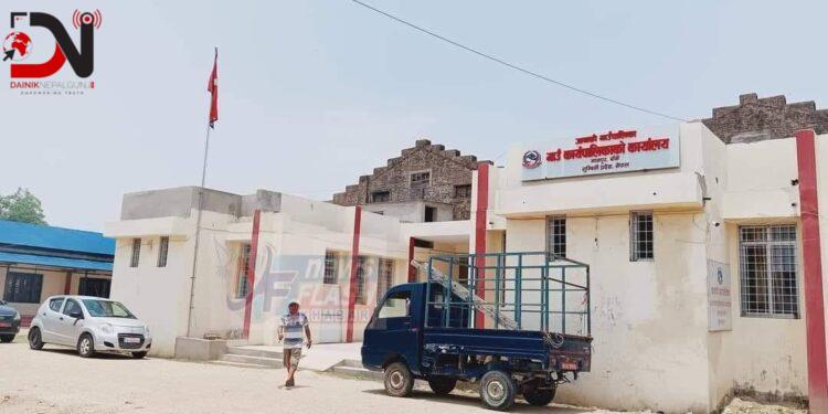 भूमिहीनका लागि लगत संकलन गर्दै जानकी