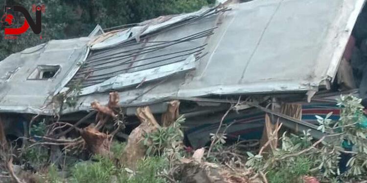 रुकुमबाट काठमाडौं जाँदै गरेको बस बागलुङमा दुर्घटना: ७ जनाको मृत्यु, ३० घाइते