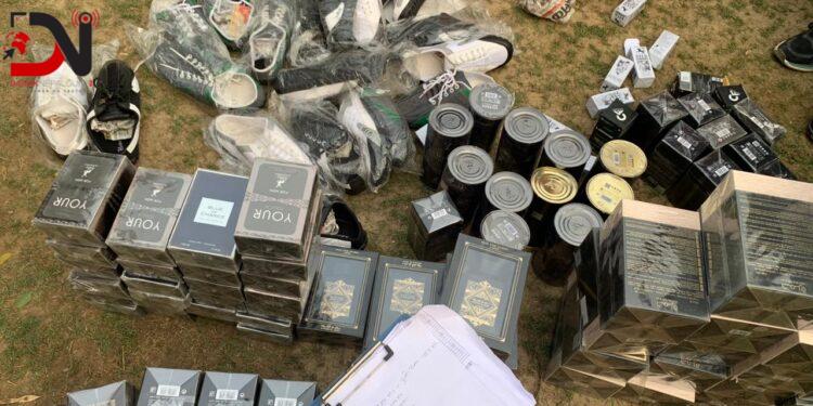 तस्करी गरिएको साढे चार लाख बढीको मालसामान नियन्त्रण