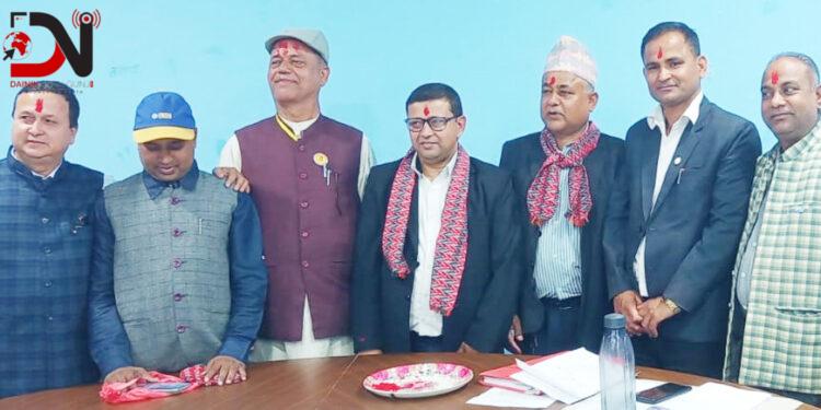 नयाँ योजना र नेतृत्व सहित वेष्टर्न