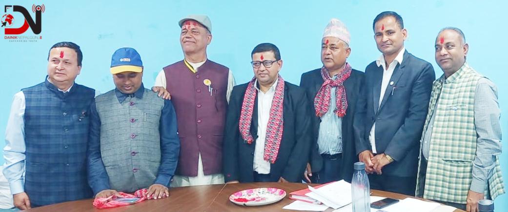 नयाँ योजना र नेतृत्व सहित वेष्टर्न