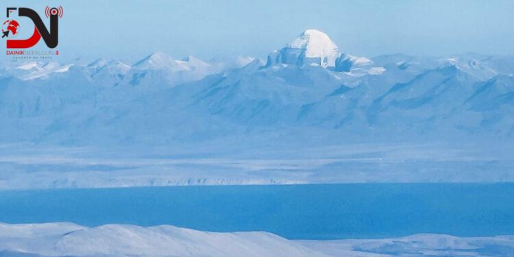 पर्वतीय उडानबाट कैलाश मानसरोवर दर्शन