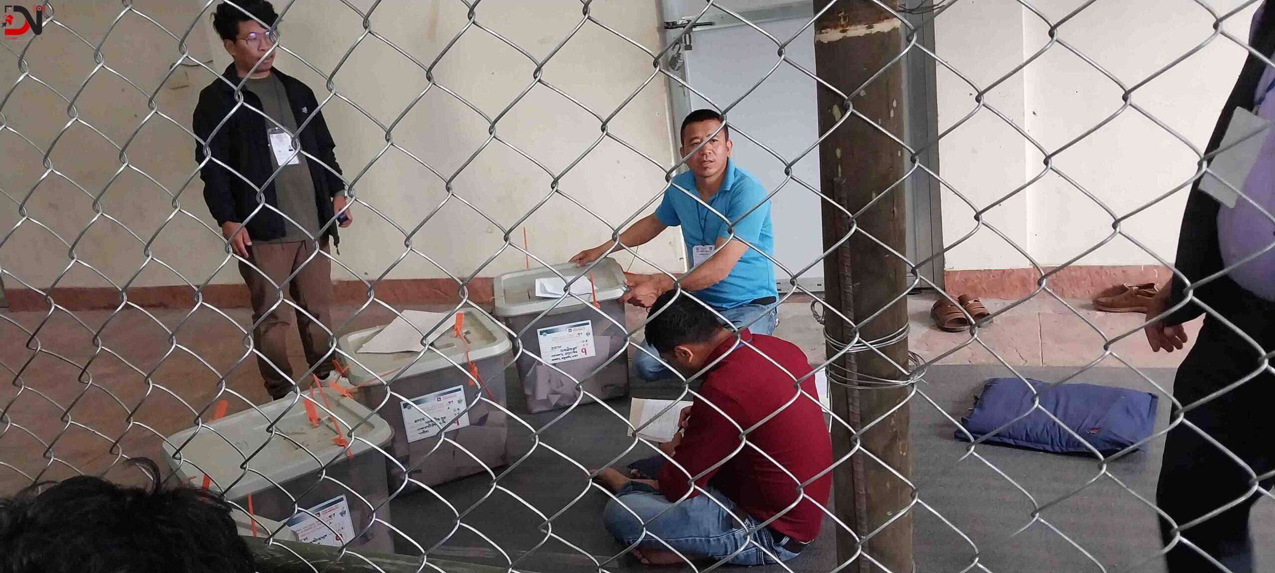 इलाम उपनिर्वाचन अपडेटः मतगणना सुरु