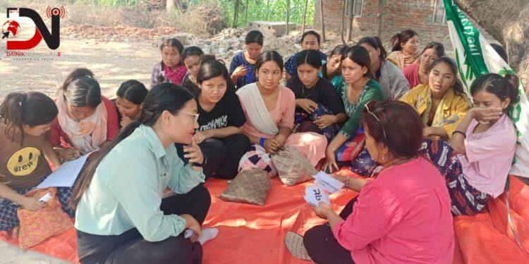 तेलियनपुरका २० जना किशोरीलाई किट ब्याग