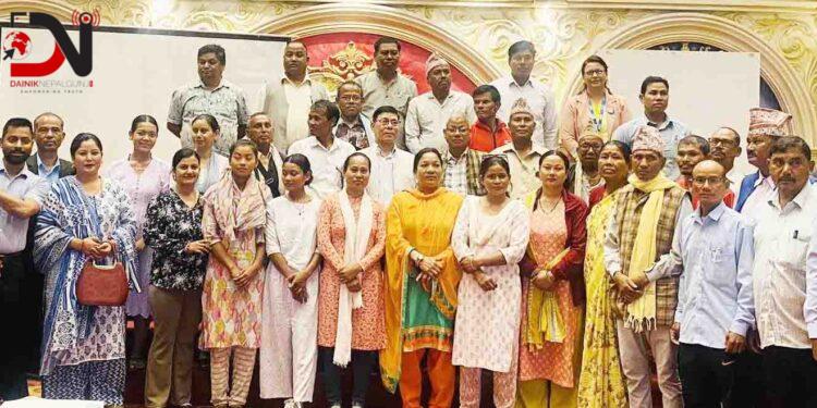 बाल विवाह रोक्न बरघर जगाइँदै