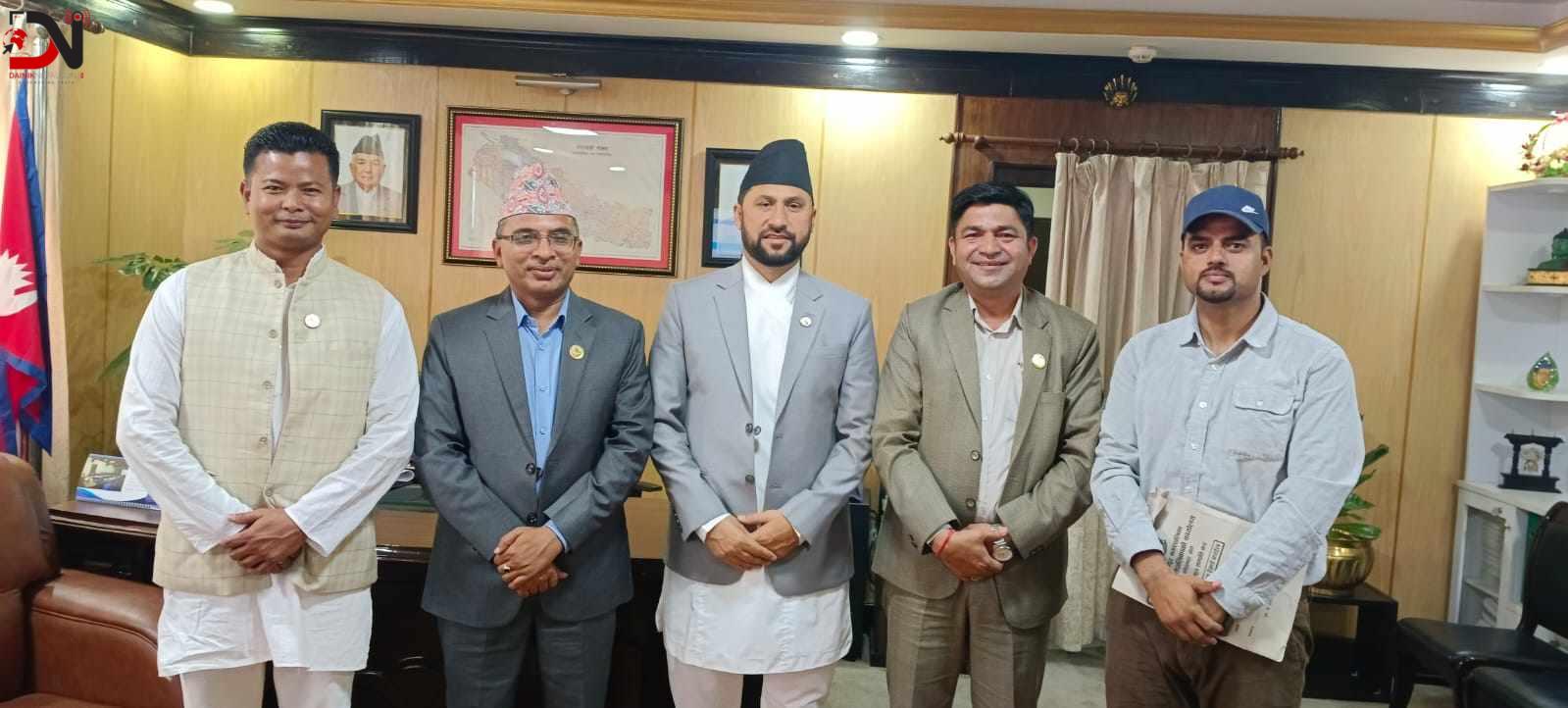 कोहलपुरको अतिक्रमित जग्गा खाली गराउन गृहमन्त्रीको ध्यानाकर्षण