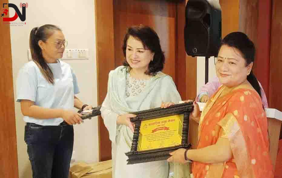 डा. श्रेष्ठलाई सञ्चारिका सम्मान