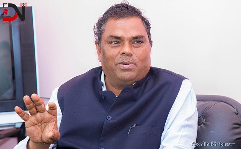 उपप्रधानमन्त्री यादवद्वारा राजीनामा