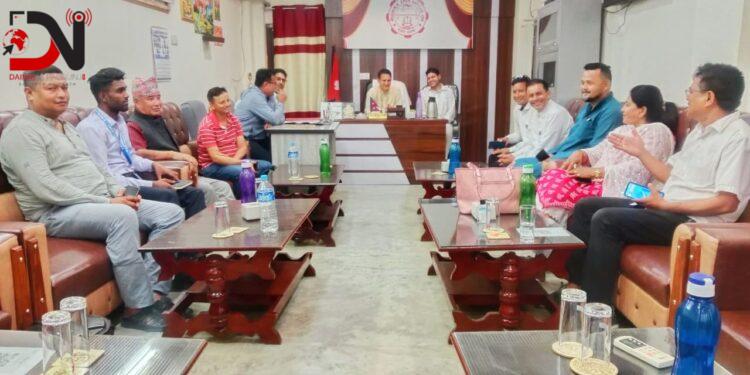 विद्युतले लिखित समस्या नदिएपछि आज बैठक