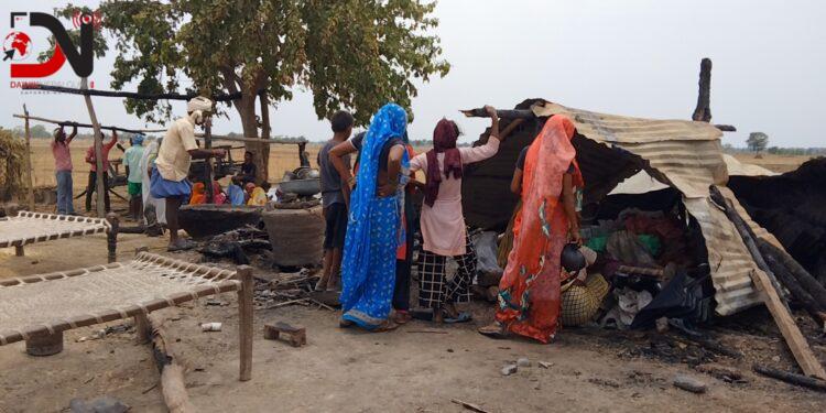 आगलागीले खरानी बन्यो छिटईपूर्वाको बस्ती (तस्विरहरु)