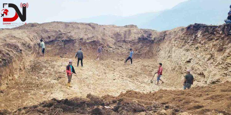 पानीको मुहान संरक्षण गर्न १५ वटा सामुदायिक वनमा ‘रिचार्ज’ पोखरी