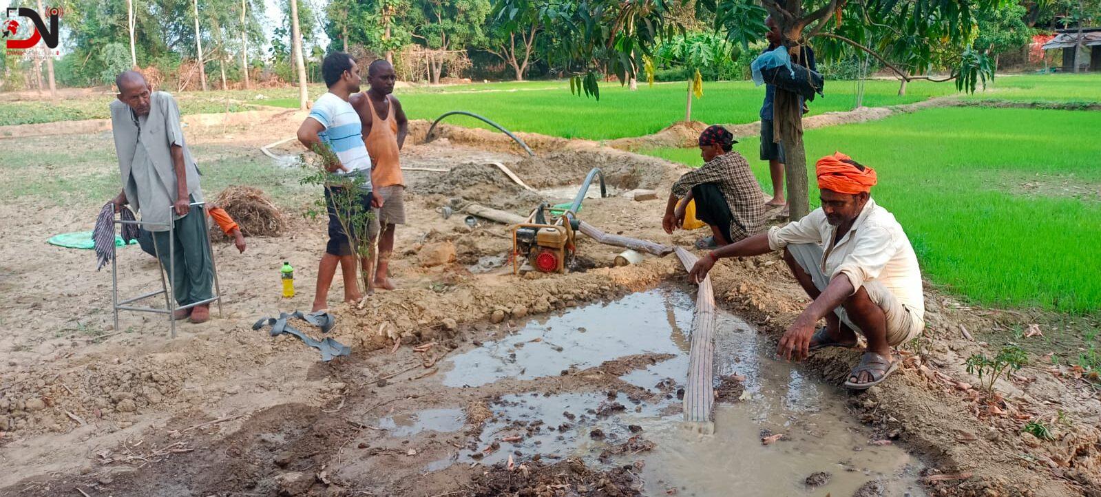 किसानलाई सिंचाई गर्न बोरिङ्ग