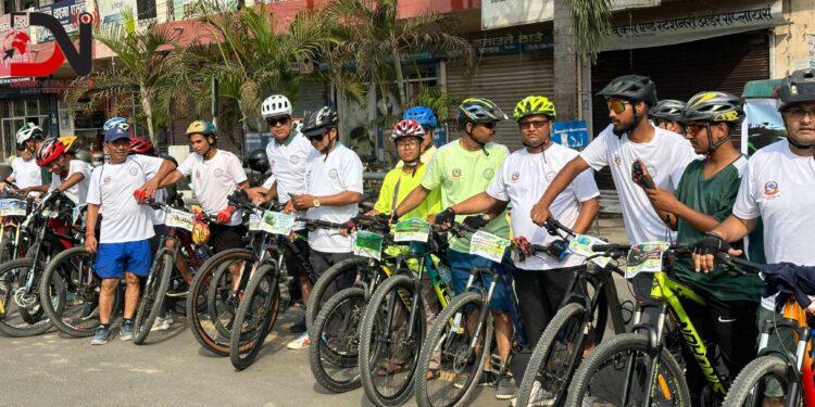 वातावरण जोगाउने सन्देश दिंदै साइकल र्याली