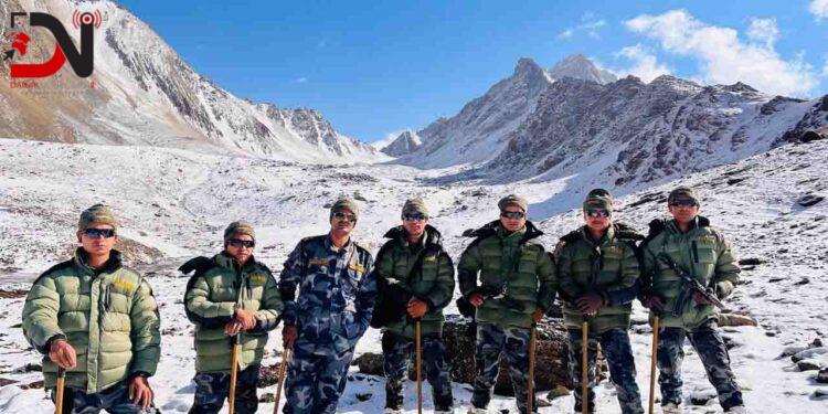 सुरक्षा अधिकारीद्वारा चीनसँगको सीमा क्षेत्रको निरीक्षण