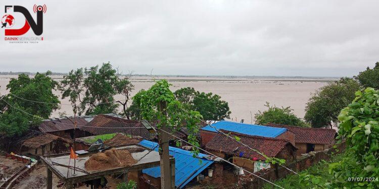 नरैनापुरमा दर्जन बढि गाउँ डुबान