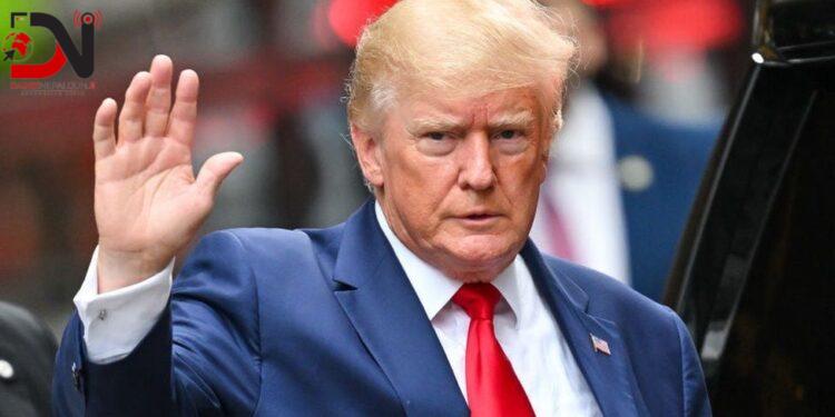 निर्वाचन र्यालीमा गोली चल्दा पूर्वराष्ट्रपति ट्रम्प घाइते