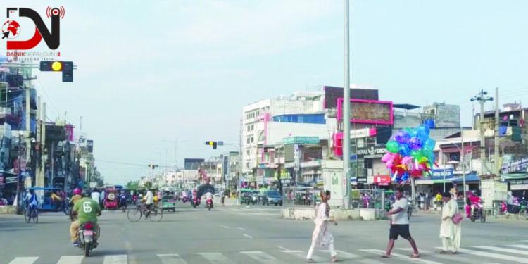नेपालगन्जका चोकमा ट्राफिक लाइटको तमासा