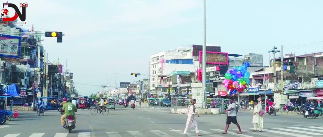 नेपालगन्जका चोकमा ट्राफिक लाइटको तमासा