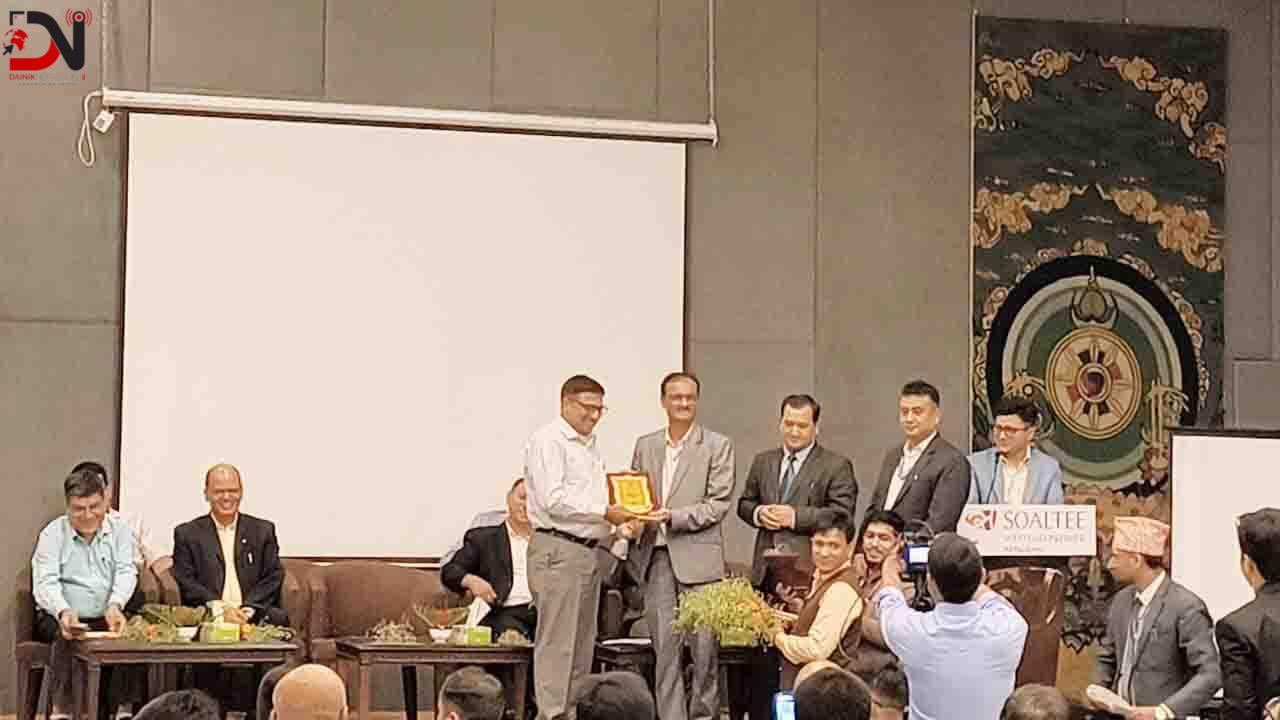 प्रविधिको विकास क्रम बारे बहस