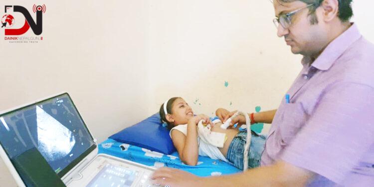 विद्यार्थीको मुटु र फोक्सो जाँच