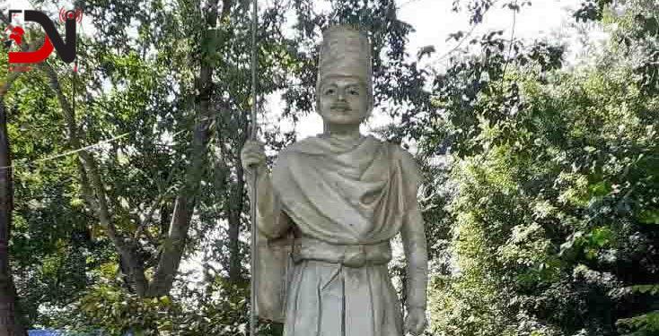 तत्कालीन थारू राजा दङ्गीशरणको हुलाक टिकट प्रकाशन गरिँदै