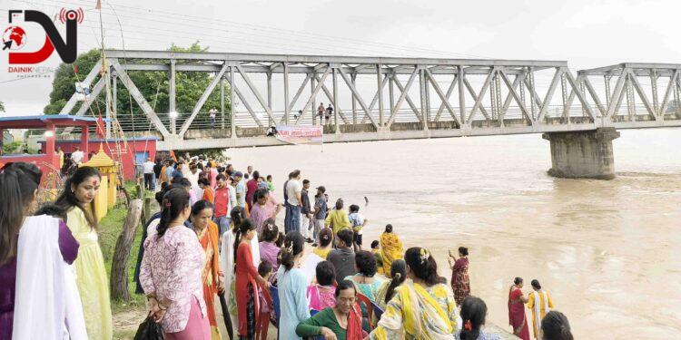 राप्ती तटमा गंगा महाआरती
