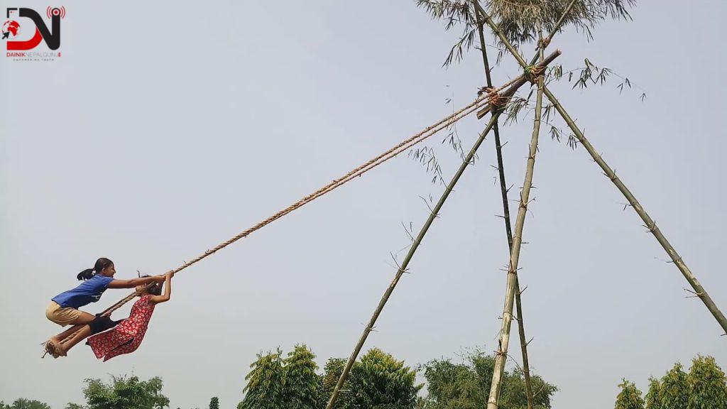 दसैँ आइसक्यो, रित्तो गोजी, रित्तै छ भकारी, परान खाइसक्यो…