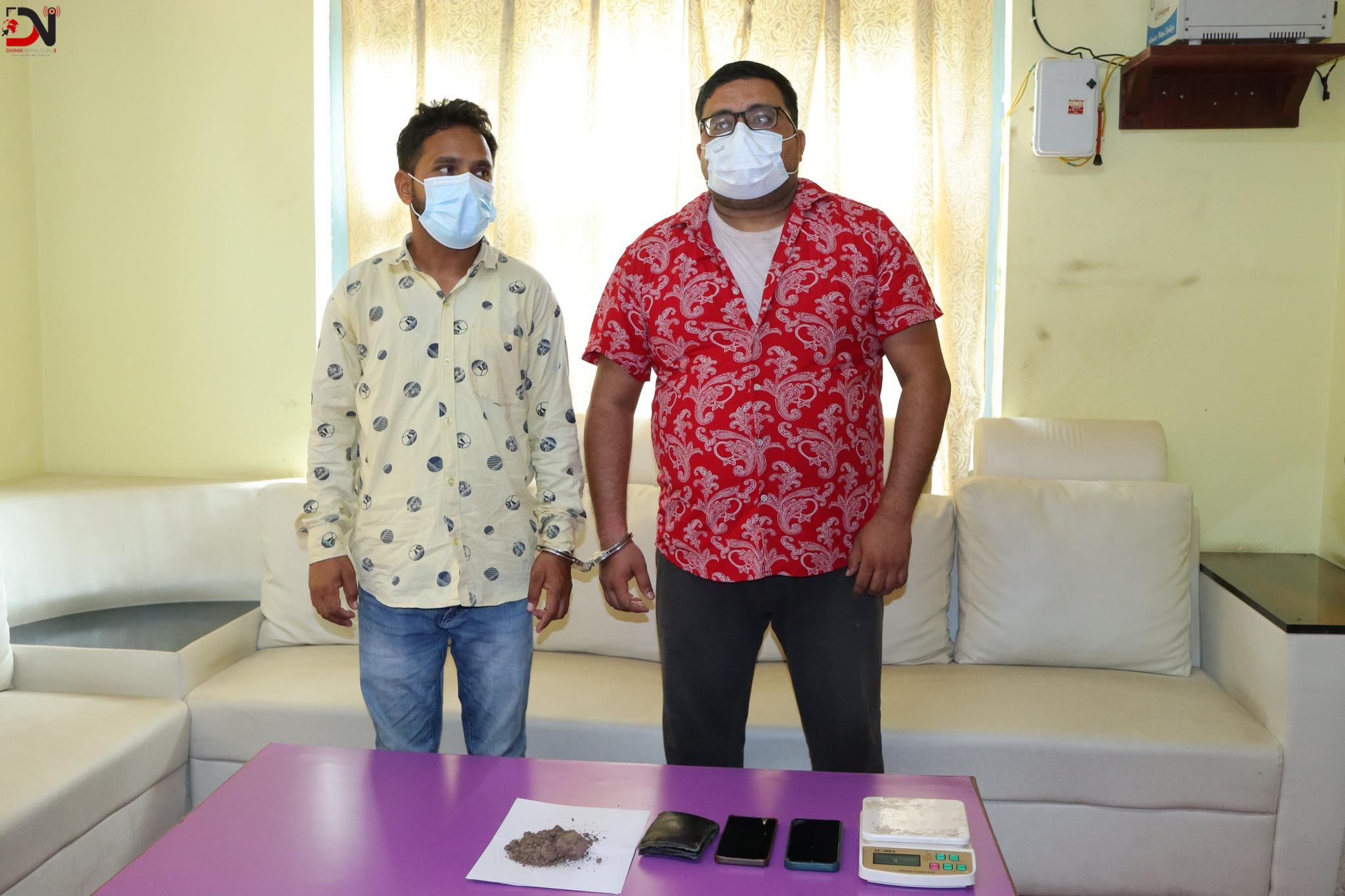 राँझाबाट ९९ ग्राम लागूऔषध सहित दुई पक्राउ