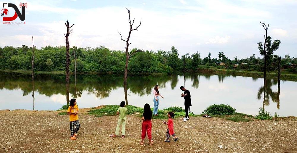 आन्तरिक पर्यटकको गन्तव्य बन्दै ‘सुतैया ताल’