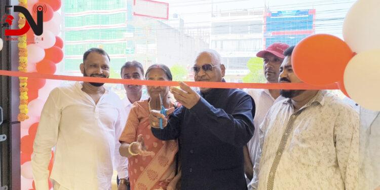 सुर्खेतरोडमा गहना शो रुम