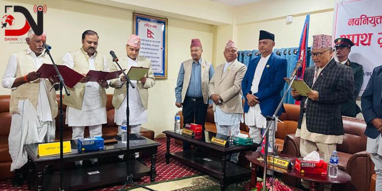 लुम्बिनी प्रदेश सरकारमा तीन मन्त्रीको शपथ