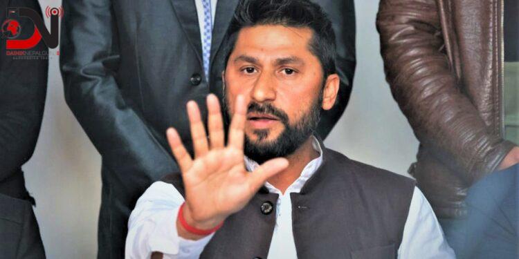 पूर्वगृहमन्त्री लामिछानेलाई अदालत उपस्थित गराइँदै