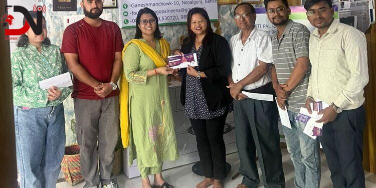 स्वयम्सेवी रक्तदातालाई उपहार वितरण